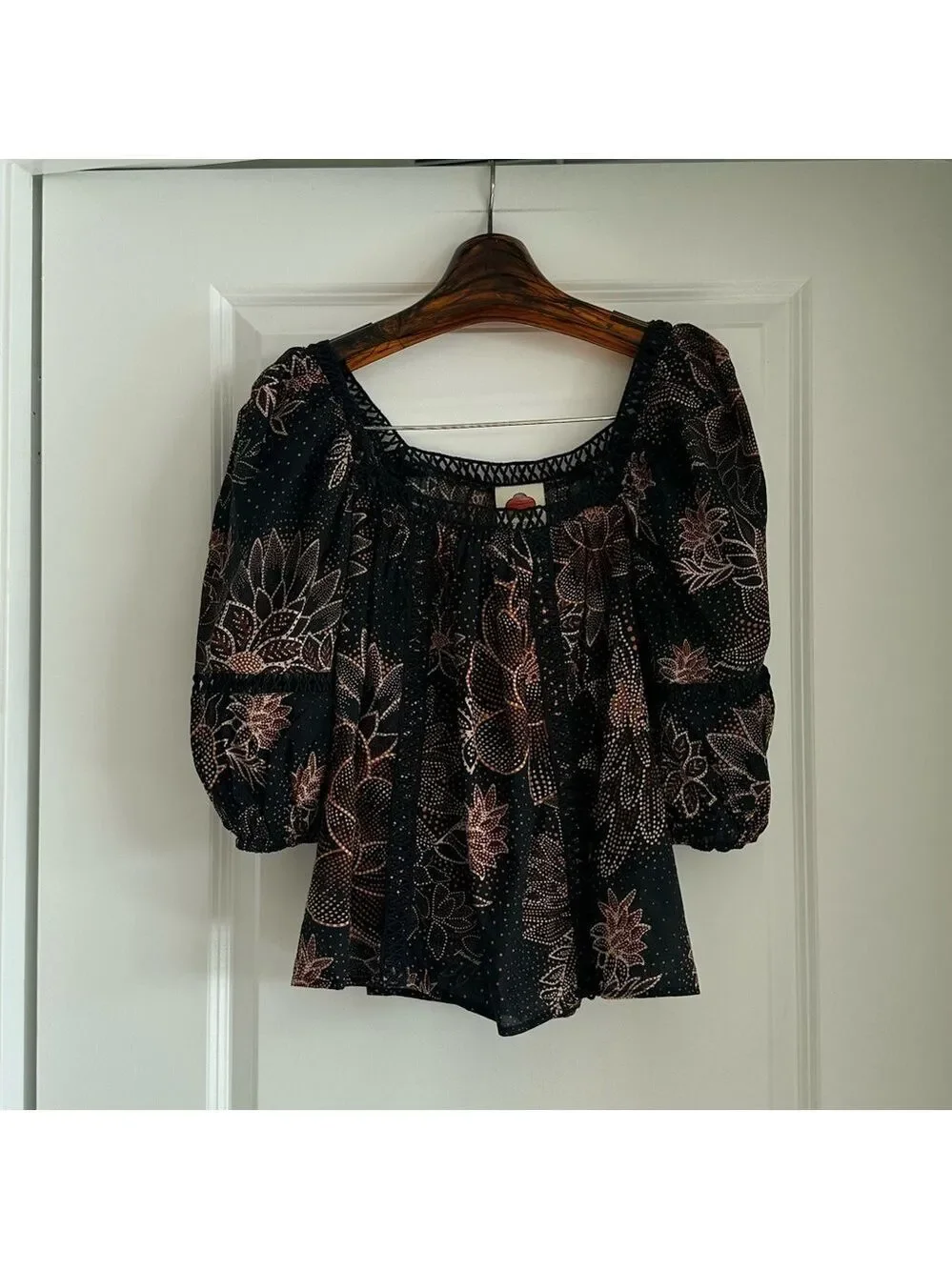 Farm Rio Lace Inset Peasant Blouse - Picture 4 of 9